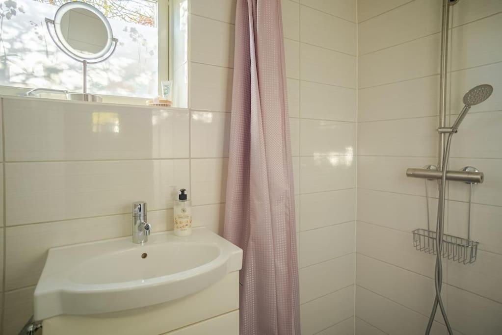 Outstanding Apartment Close To Gothenburg Kungälv Exterior photo